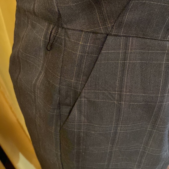 NWT Scoop Neck Midi-Length Fitted Dress w/Pockets! - Picture 3 of 4